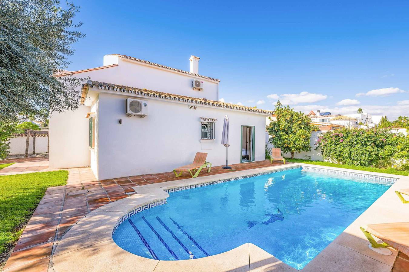 Villa pour 8 Personnes dans Vilas de Costalita, Estepona