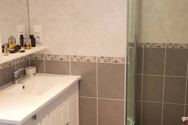 Location de vacances pour 8 personnes, avec balcon à Planchez - 2