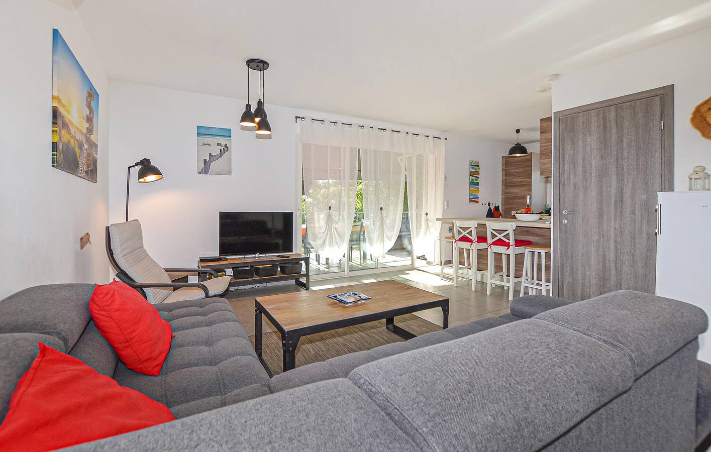 Appartement confortable avec piscine, WiFi et plage à 1,5 km in Cervione, Région de Corte