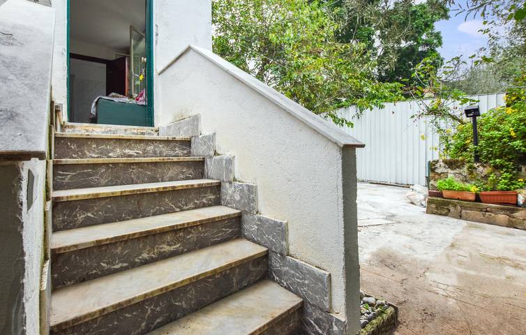 Entire holiday apartment, Sea View Apartment with Washer, Parking, and Internet in Capaci, Palermo Province