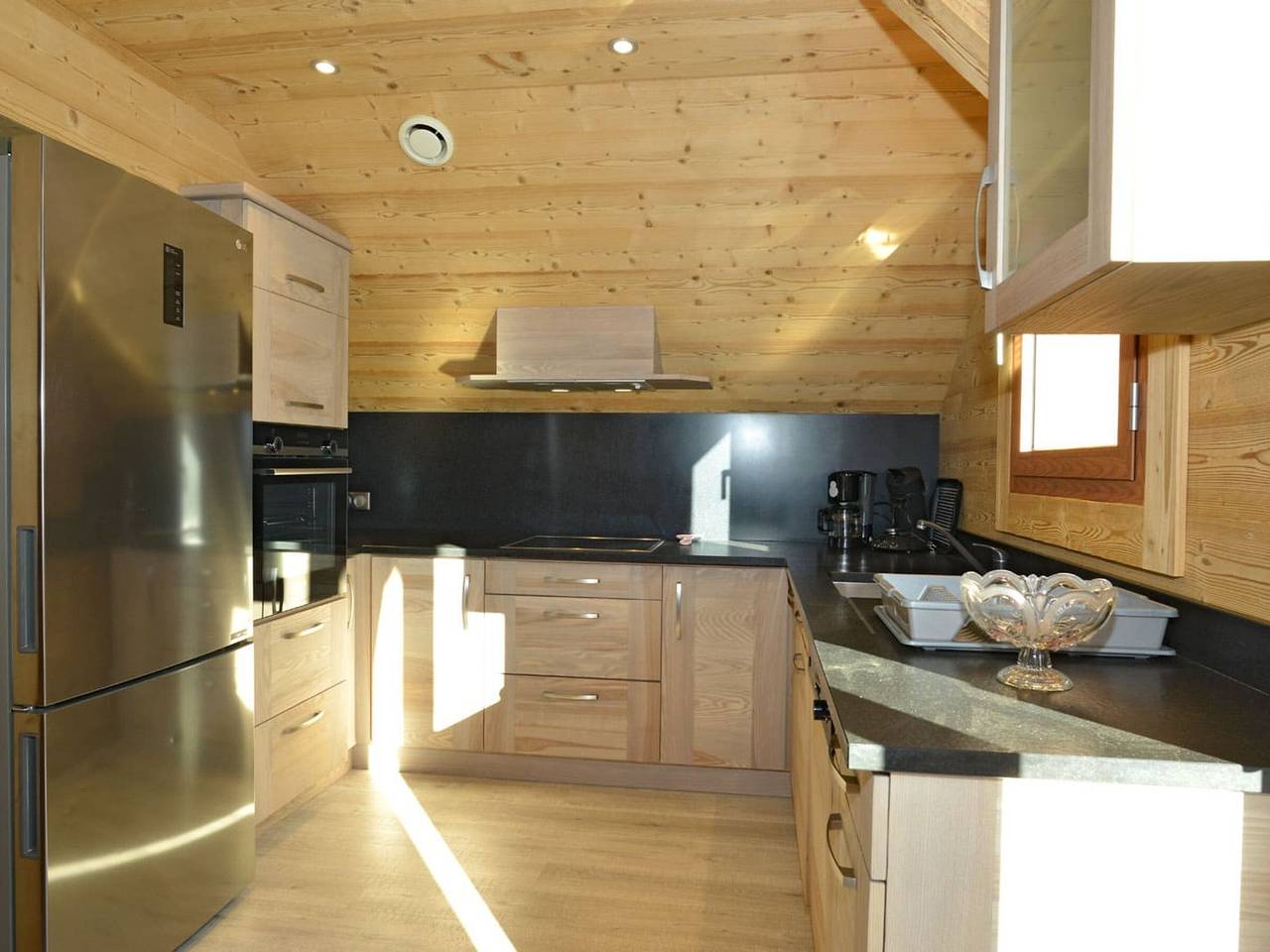 Appartement entier, Spacieux 4 pièces avec mezzanine, balcon et parking, à 2 pas de Super-Châtel - 7 pers. in Chatel, Les Portes du Soleil
