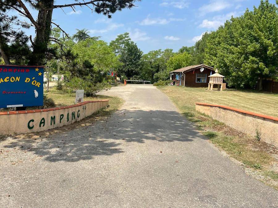 Camping Le Faucon d'Or - Mobile home 6 persons - Comfort mobile home - 3 bedrooms in Montricoux, Tarn-et-Garonne