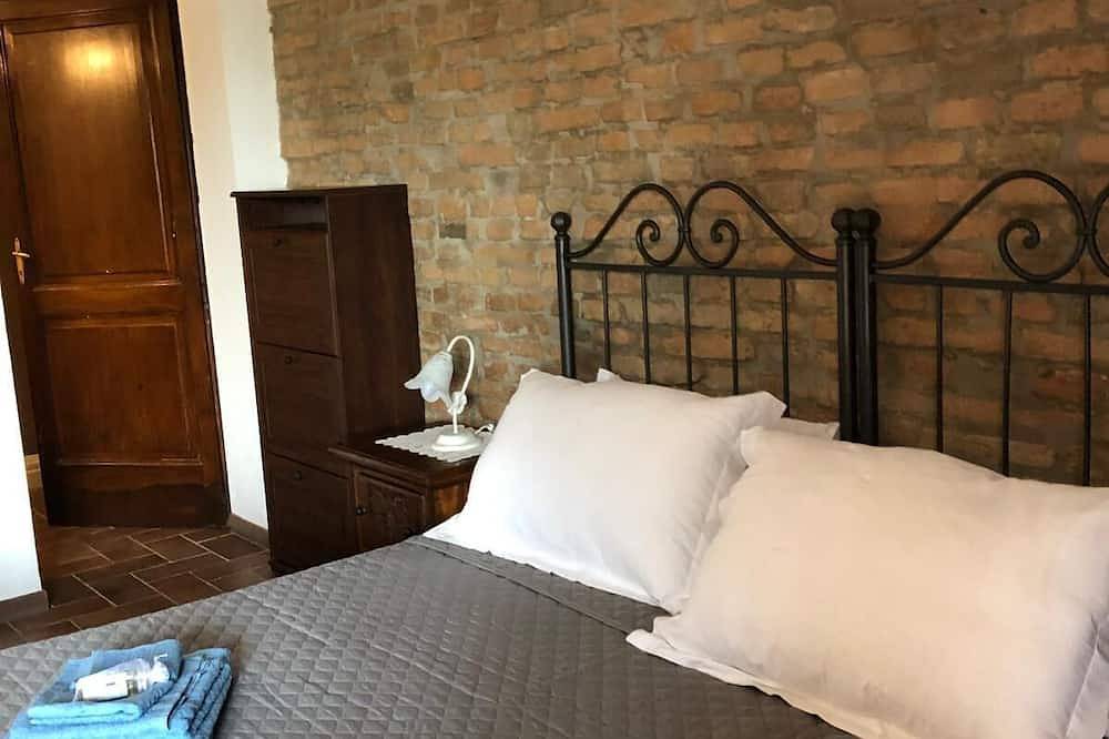 Monolocale indipendente con piscina esclusiva in Ferrara, Provincia de Ferrara