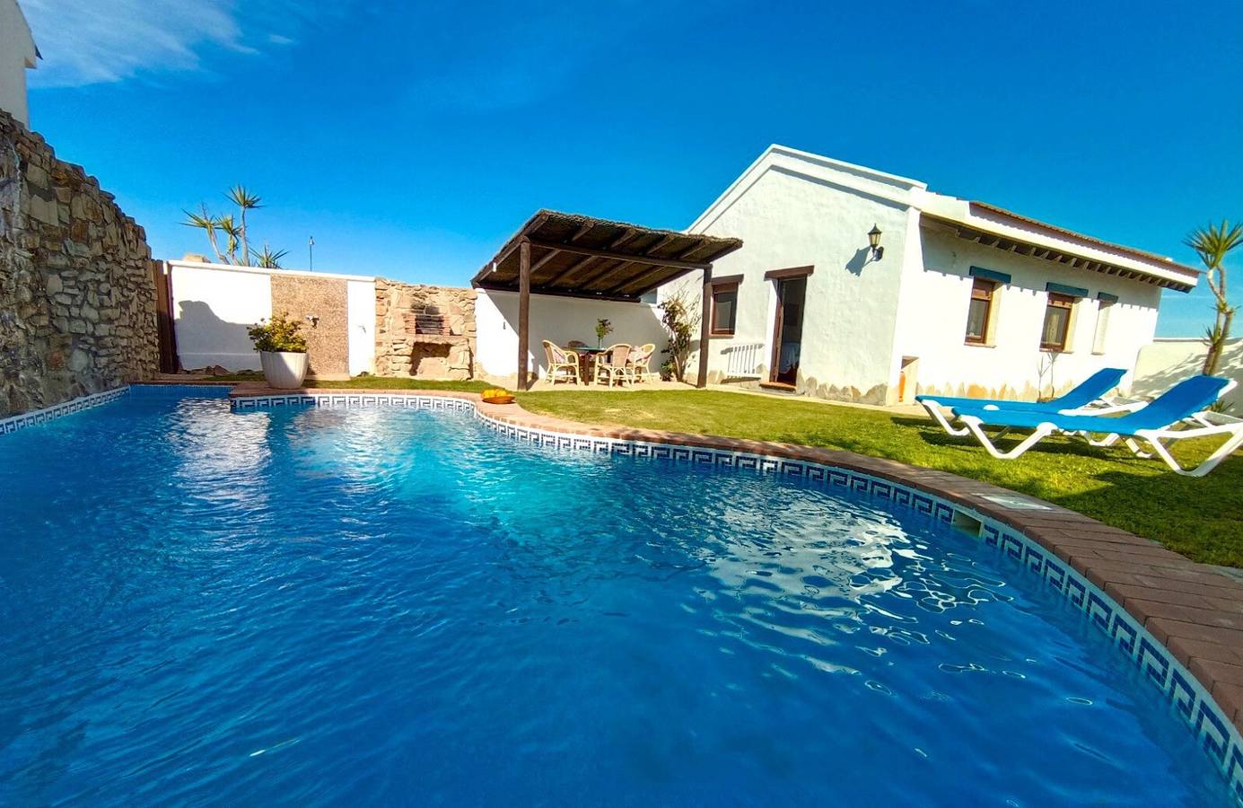 Ferienhaus 'Nacarum 2 - Playa' mit privatem Pool, Wlan und Klimaanlage in Playa El Palmar, Vejer de la Frontera