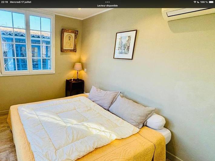 Maison d’hôte pour 2 personnes, avec jardin et terrasse ainsi que piscine et vue