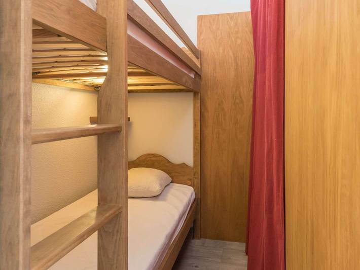 Ganze Wohnung, Gemütliches Studio mit Schlafbereich, nahe Seilbahn und Zentrum, Parkplatz in Briançon, Serre Chevalier