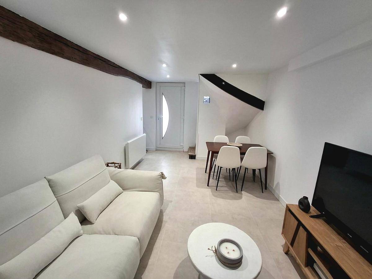 Maison de ville proche A13 et Rouen in Oissel, Région de Rouen