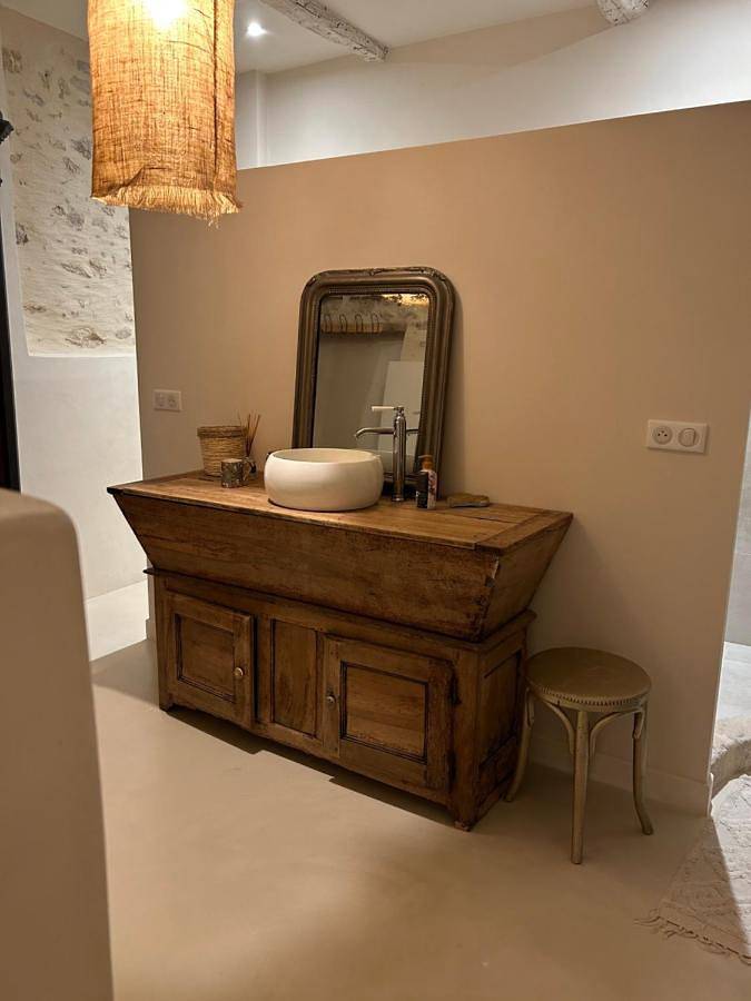 Location de vacances pour 2 personnes, avec jardin et terrasse ainsi que vue et piscine à Manosque - 4