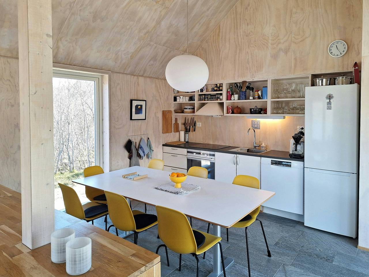 Hütte mit Sauna und Feuerstelle in Gildeskål