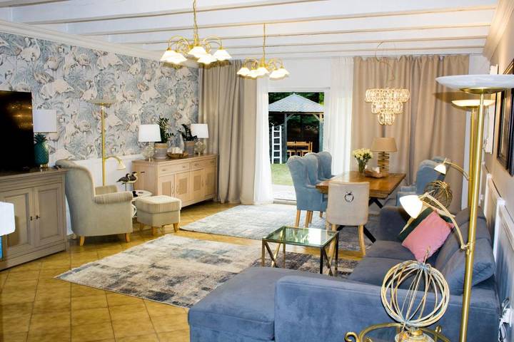 Villa für 10 Personen, mit Whirlpool und Garten - 1