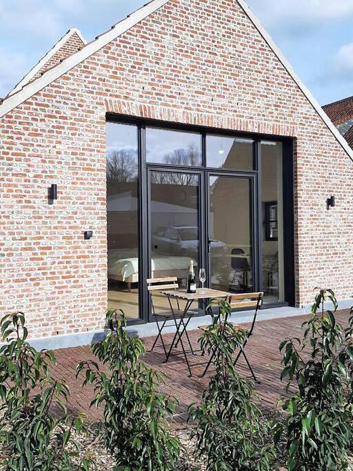 Gîte pour 2 personnes, avec terrasse et vue à Zingem