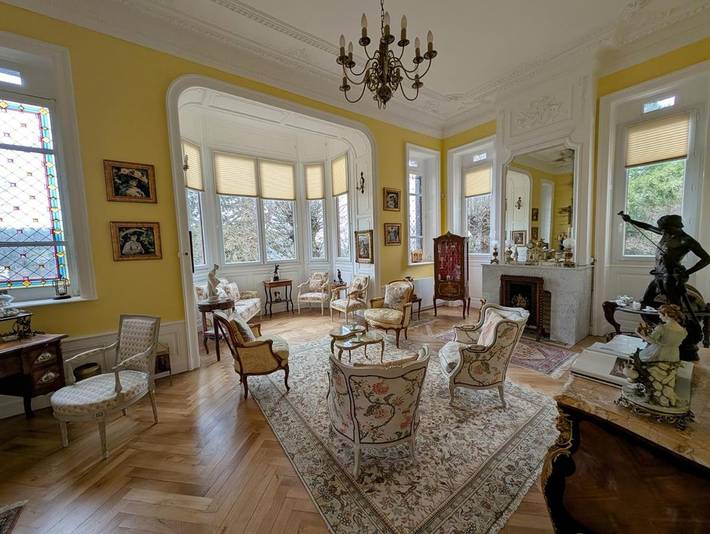 Gîte pour 2 personnes, avec vue et terrasse ainsi que piscine et jardin à Thizy-les-Bourgs - 4