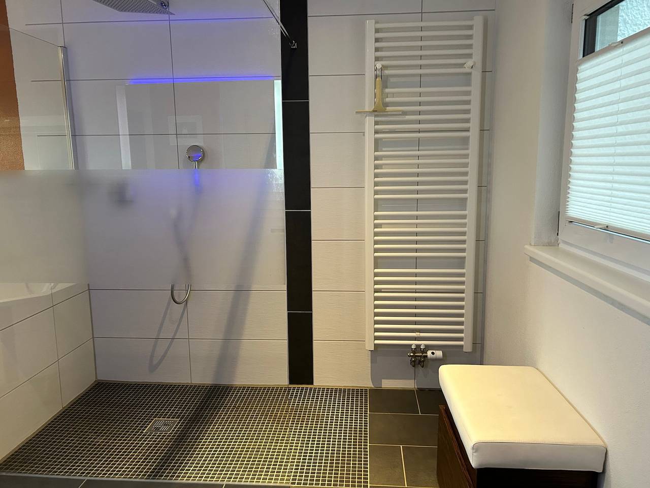 Vakantiehuis 'Ferienhaus Frank Grieser' met Uitzicht op de Bergen, Privéterras en Wi-Fi, foto 9