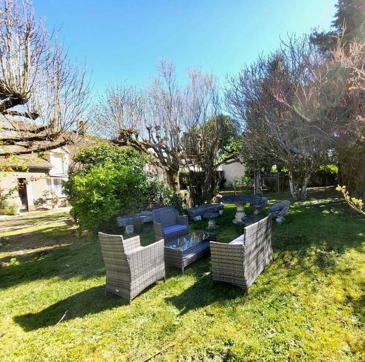 Gîte pour 4 personnes, avec jacuzzi et jardin à Angé - 2