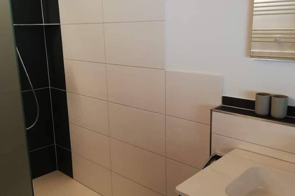 Ganze Wohnung, Herzlich willkommen in der großzügigen Ferienwohnung Hofblick! in Böbrach, Ostbayern