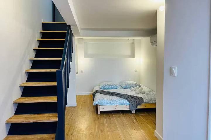 Gîte pour 3 personnes dans La Pointe-Rouge - 2