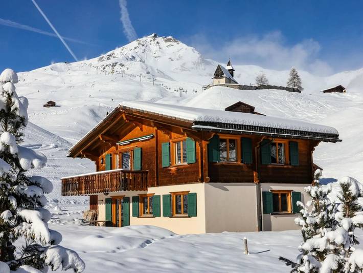 Hütte für 5 Personen, mit Balkon und Terrasse sowie Garten in Arosa
