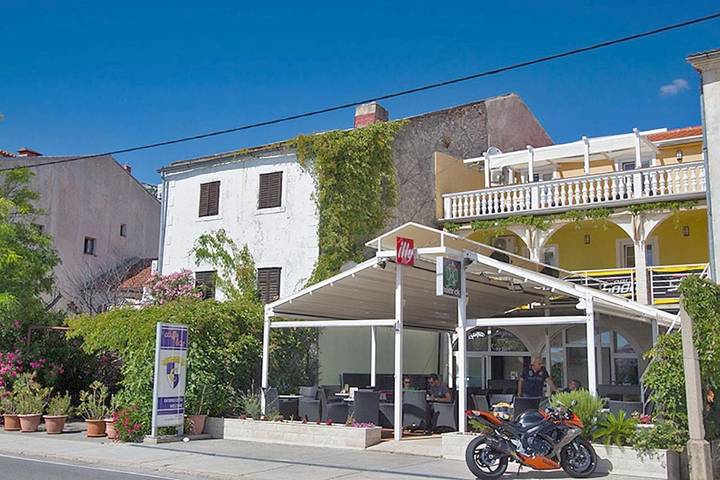 Ferienwohnung für 4 Personen, mit Terrasse und Ausblick - 1