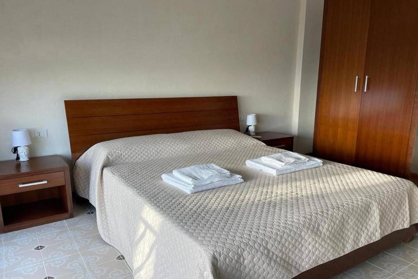 Chambre 'Vista Torre Sul Mare 2' avec Terrasse partagée, Wi-Fi et Climatisation in Siculiana, Province de Agrigento