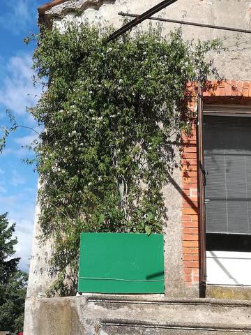 Gîte pour 2 personnes, avec vue et terrasse à Chambon (Gard)