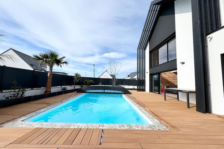 Ferienhaus für 10 Personen mit Balkon in Riantec, Côte des Mégalithes