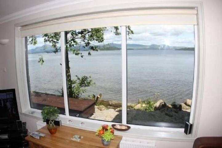 Log cabin for 2 people in Loch Lomond