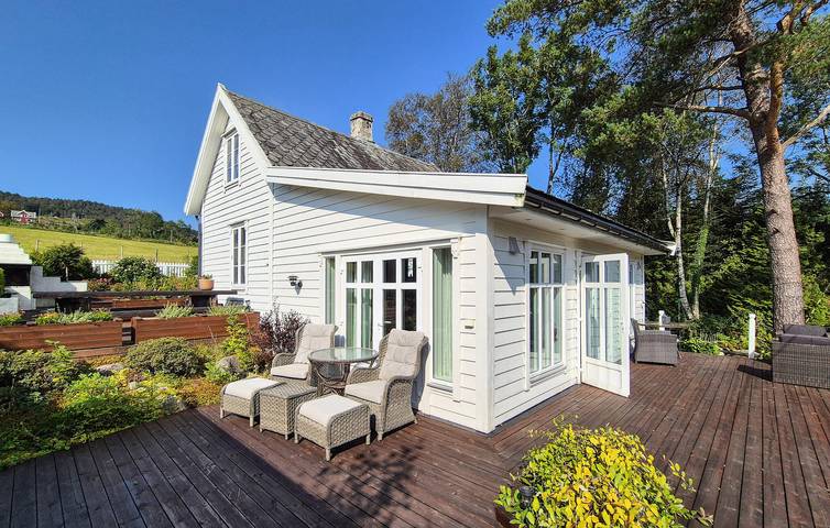 Ferienhaus für 9 Personen mit Terrasse in Vikebygd, Vindafjord