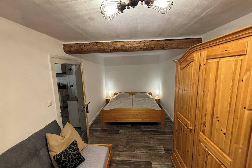 Ganze Wohnung, Ruhe und Erholung pur in historischem Fachwerkhof: Ferienwohnung \"Streamatze\" in Kleinich, Bernkastel-Kues & Umgebung