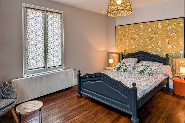 Gîte pour 4 personnes, avec jardin à Raddon-et-Chapendu - 2