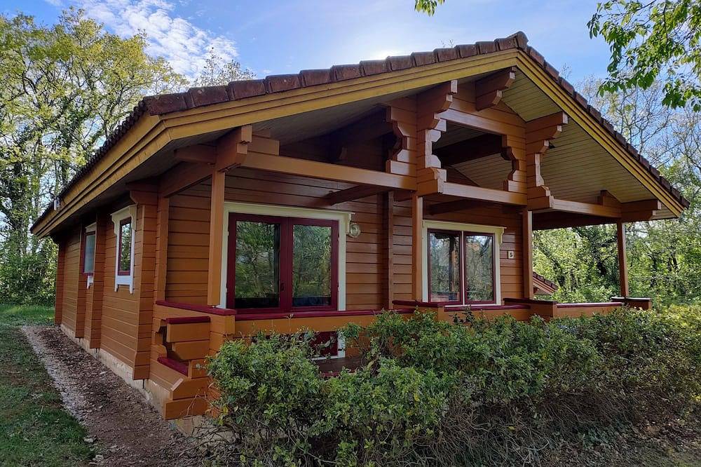 Sherlock's Home : Profitez D'un Chalet au Calme au Milieu de la Nature in Mauroux, Lot