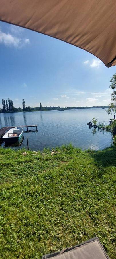 Ferienhaus für 4 Personen, mit Terrasse und Garten sowie Seeblick und Ausblick in Werder - 2