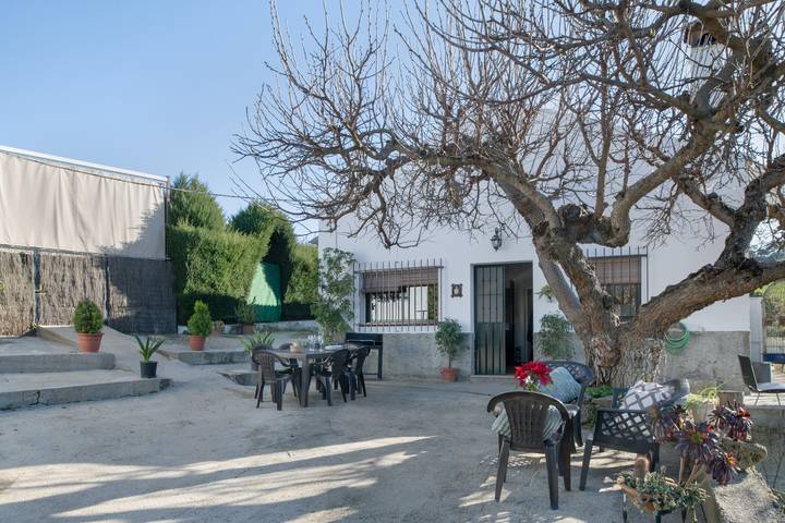 Casa rural para 8 personas, con Jardín en Prado del Rey