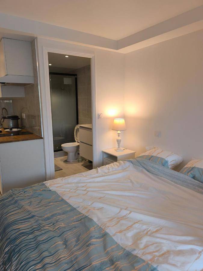 Gîte pour 2 personnes, avec Terrasse à Chaville - 4