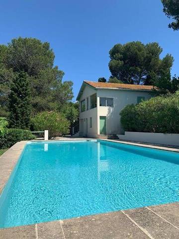 Villa pour 10 personnes, avec jardin ainsi que piscine et vue, animaux acceptés à Sète