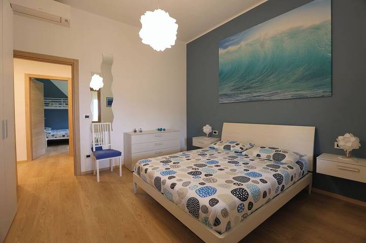 Appartamento intero, Villa pianterreno con piscina riscaldata e giardino in Rialto, Alpi Liguri