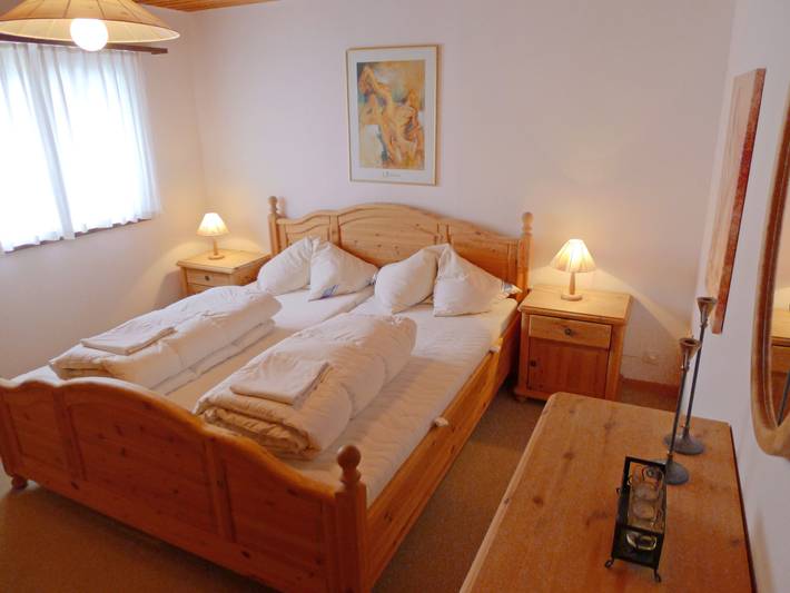 Ferienwohnung für 6 Personen, mit Ausblick und Balkon sowie Garten in Graubünden - 4
