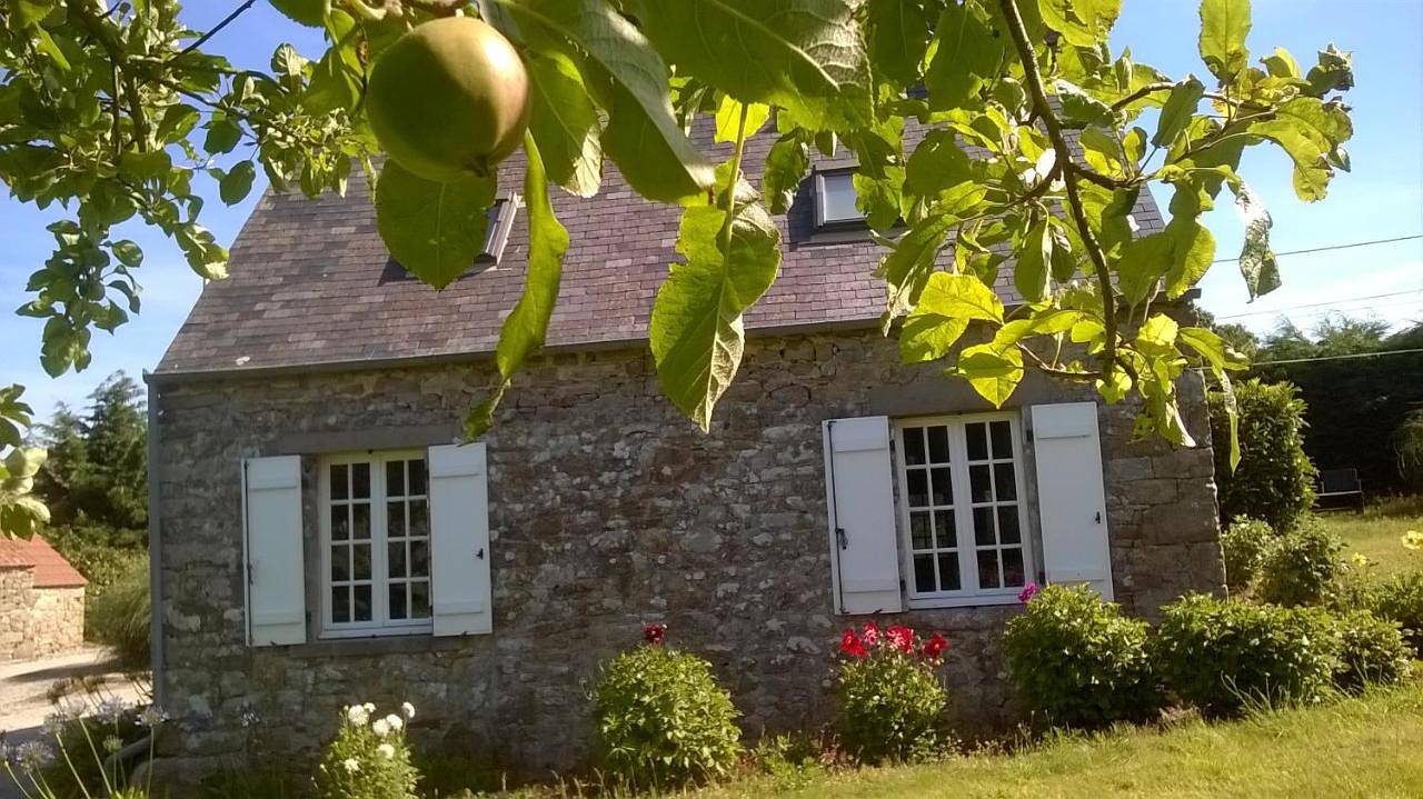 Petite maison de pêcheur à 800 m de la plage idéale pour 2 personnes in Maupertus-sur-Mer, Région de Cherbourg