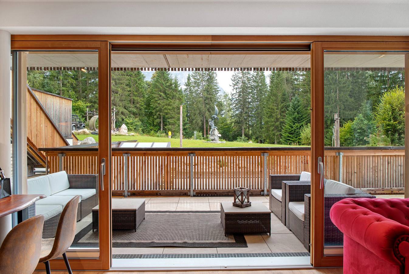 Entire apartment, Apartment 'Zugspitzstudio' with Mountain View, Private Terrace and Wi-Fi in Ehrwald, Ammergau alps (Austria)