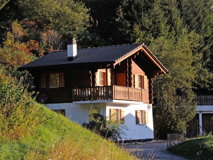 Ferienhaus für 6 Personen, mit Balkon und Terrasse sowie Garten und Ausblick