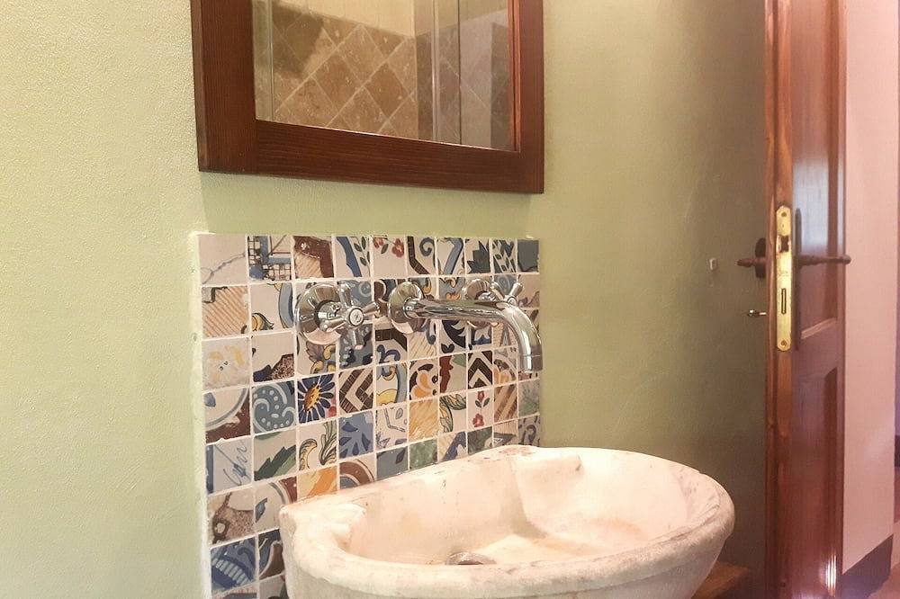 Gehele Luxe Toscaanse Boerderij 3 app. Zwembad+Buitenkeuken Jacuzzi Ac Wifi 20P in Sovicille, Provincie Siena