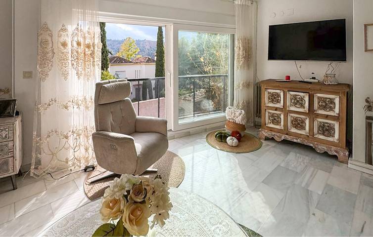 Apartamento para 10 personas, con piscina y terraza en Cenes de la Vega