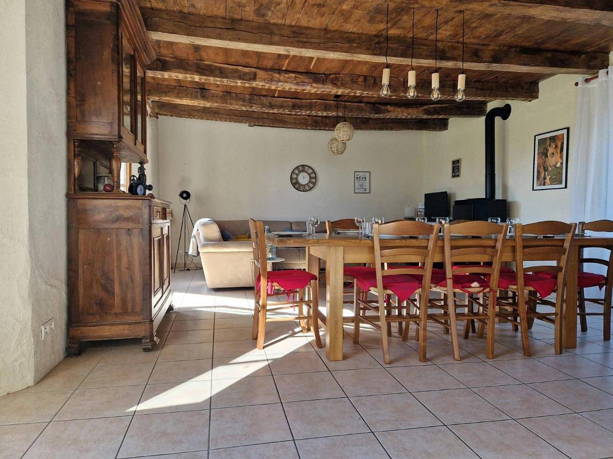 Ancien Presbytère, gîte familial in Florentin-la-Capelle, Parc naturel régional de l'Aubrac