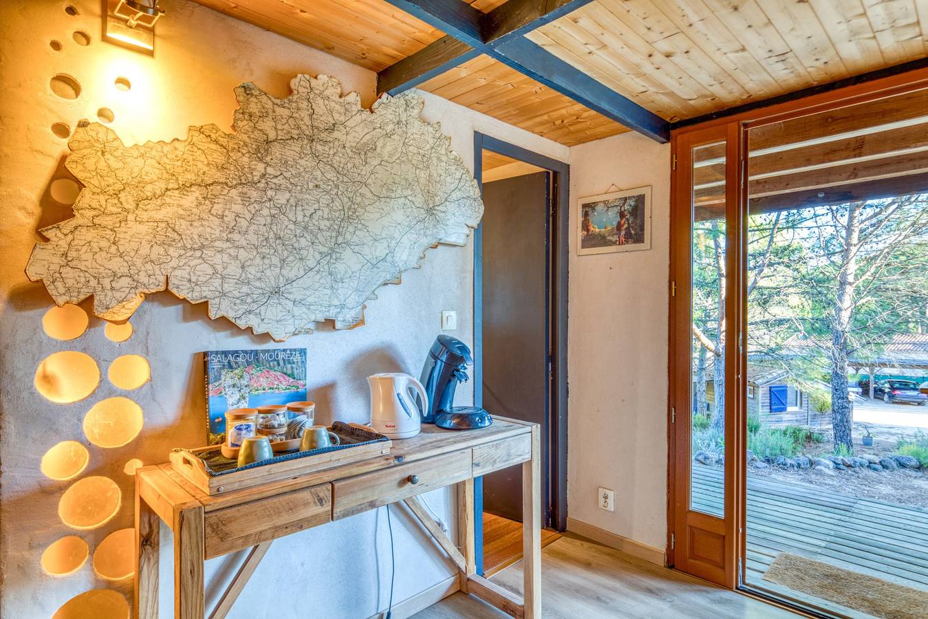 Gastenkamer 'Le Sabel - Blauwe Kamer' met bergzicht en gedeeld zwembad, foto 14