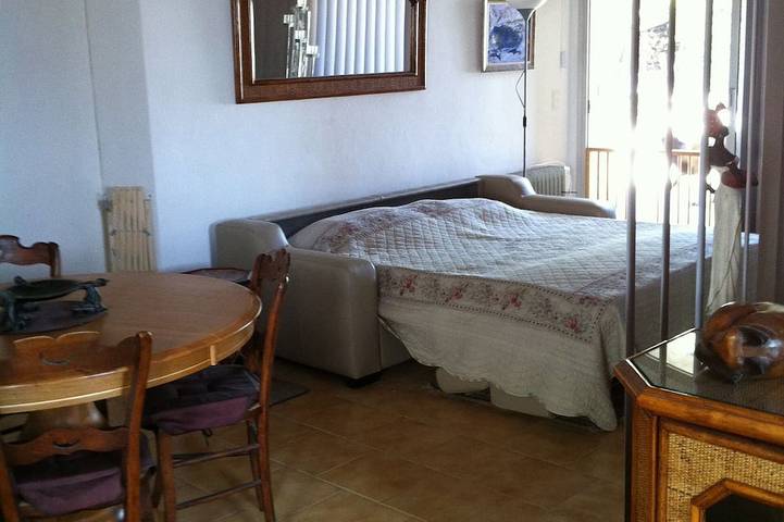 Ganze Wohnung, Studio im Herzen des Luberon-Parks in Robion, Regionaler Naturpark Luberon