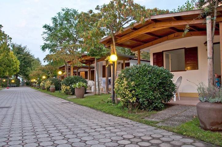 Bungalow für 2 Personen, mit Terrasse in Norditalien - 3