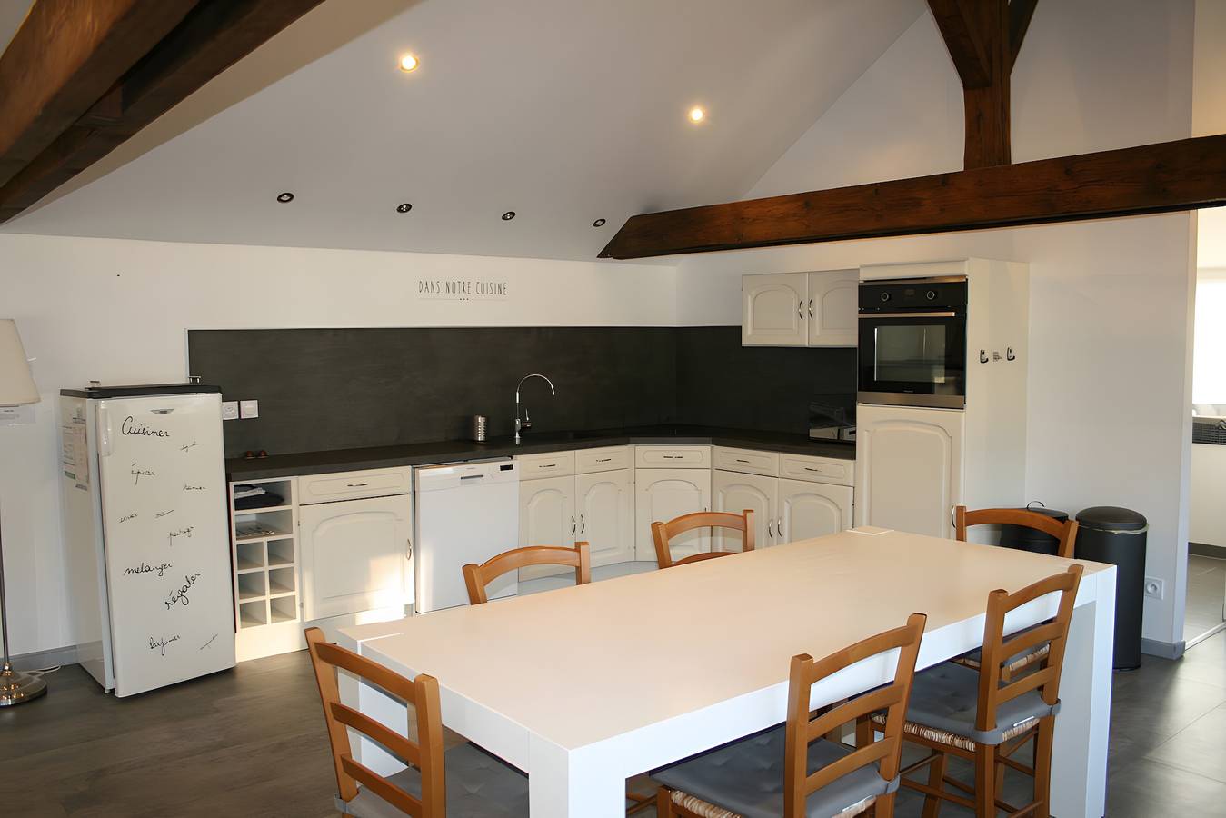 Ganze Wohnung, L'arrozoir du jardin botanique – Geräumiges Loft in Bayeux nahe D-Day-Stränden in Bayeux, Bayeux und Umgebung