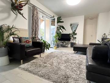 Gîte pour 2 personnes, avec balcon et jacuzzi à Nyon
