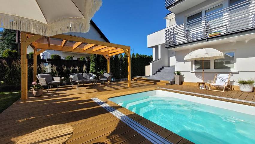 Apartament wakacyjny dla 5 osób, z Balkon i Taras oraz Ogród i Basen w Krynica Morska
