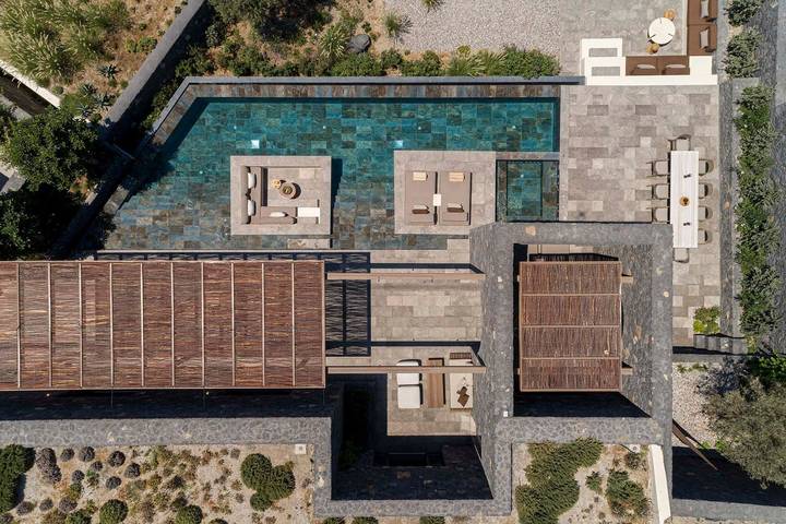 Location de vacances pour 10 personnes, avec piscine ainsi que vue sur l’océan et jardin à Oia - 2