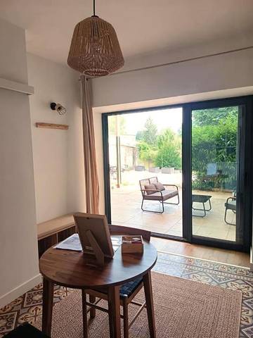 Gîte pour 2 personnes, avec jardin et terrasse à Saint-Didier-sur-Chalaronne